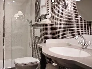 Hotel Fontaines Du Luxembourg Paris