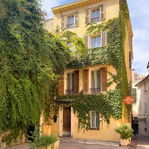 Charming House , Cannes France